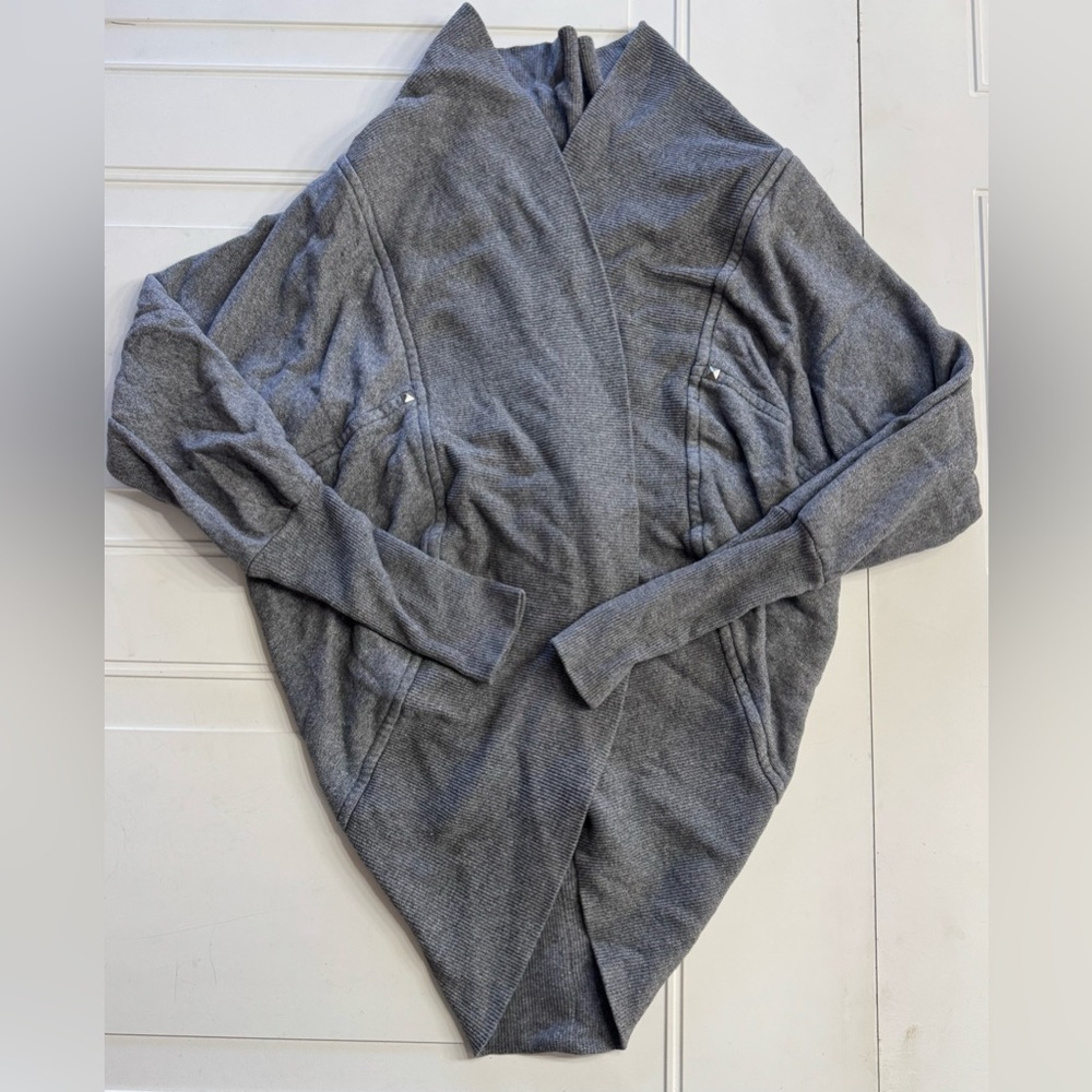 Aritzia Wilfred Diderot Gray Silver Studded Embellished Grey Sweater Cardigan XS